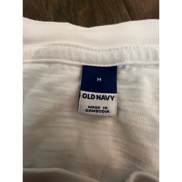 Old Navy Women’s White Boxy Tee Size Medium Split Hem Relaxed Fit T-Shirt EUC - Picture 3 of 6